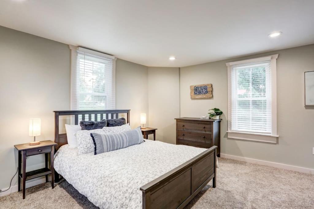 Beautiful Farmhouse Close To Lanc Hershey Etown Mount Joy Экстерьер фото